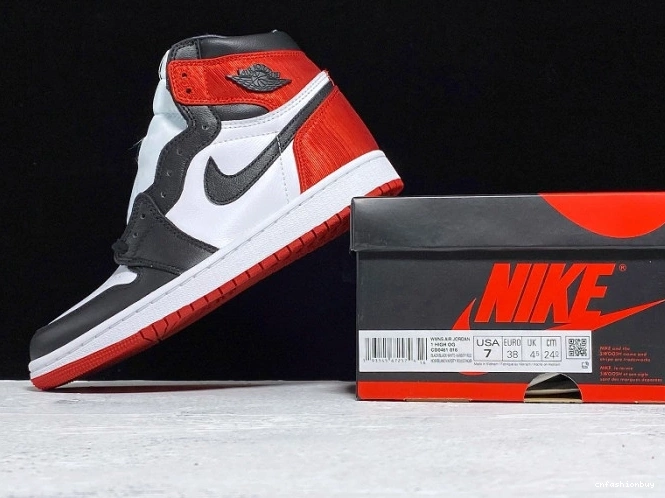CD0461-016 1 Retro Air Jordan Toe High Satin Black 0822